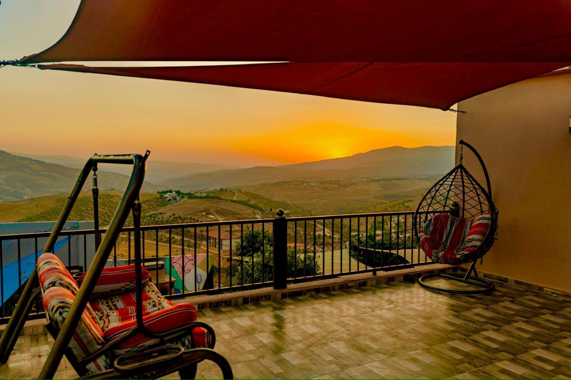 Jar Alqamar Chalet -شاليه جار القمر Jarash Extérieur photo